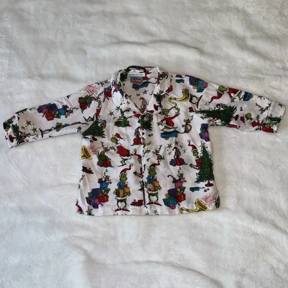 🎄 The Grinch Pajamas 🎄 - Picture 2 of 12